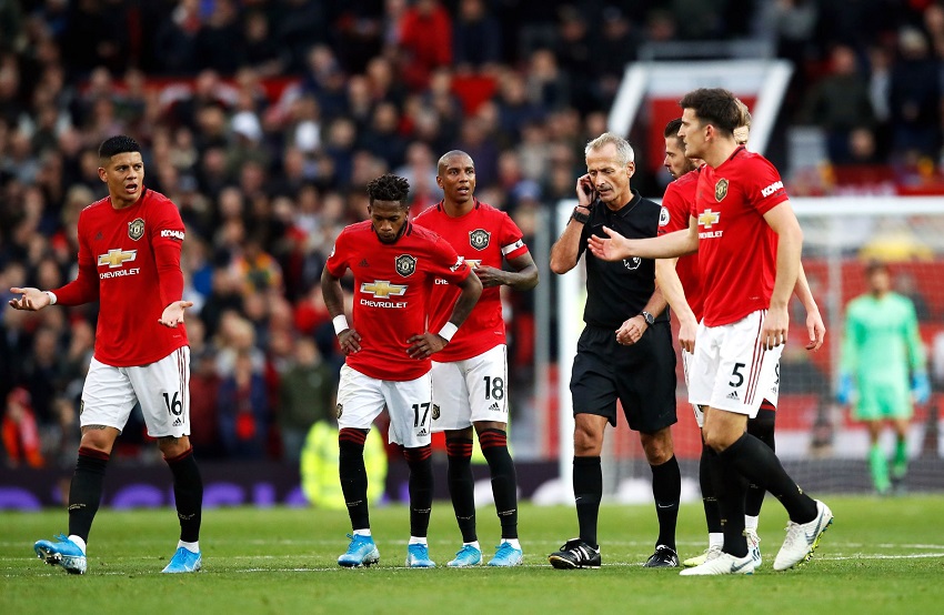 Lý do MU chơi hàng thủ 3 người gây bất ngờ trước Liverpool
