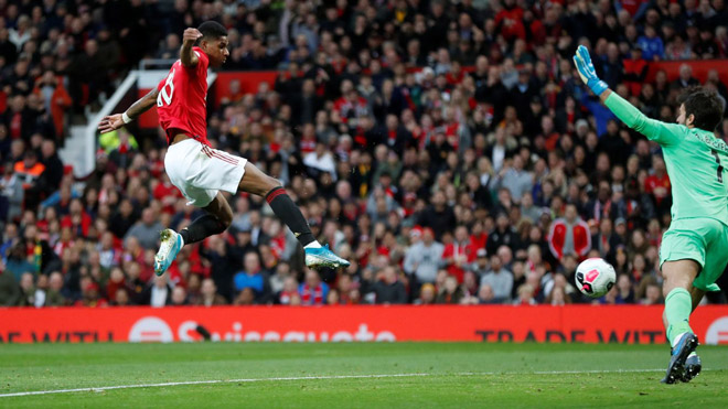 MU thu về chiến lợi phẩm bất ngờ từ trận hòa Liverpool