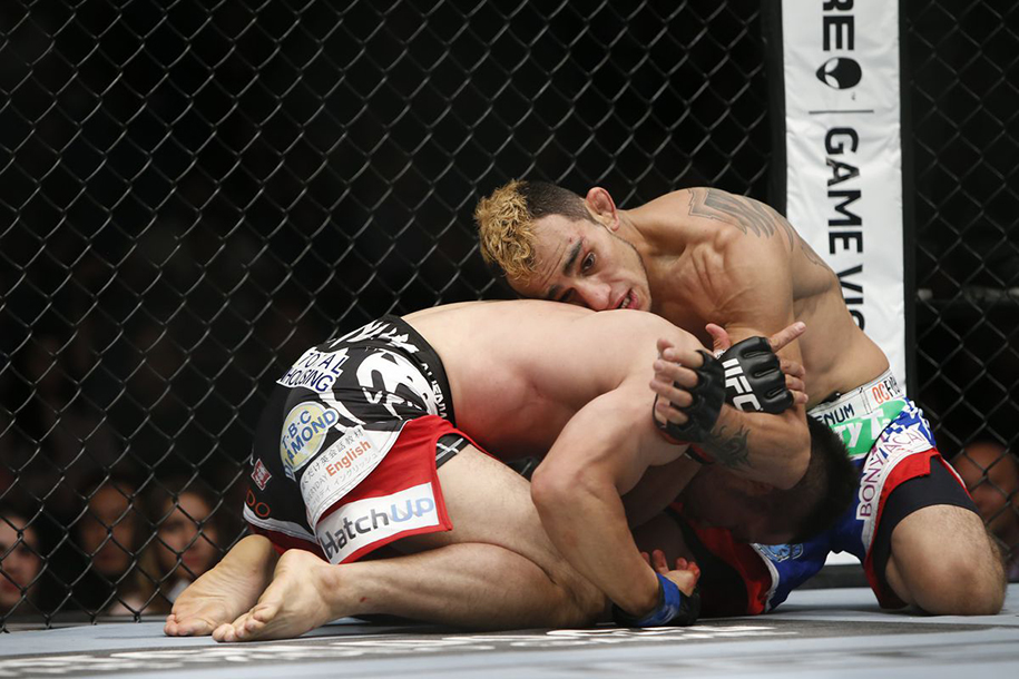 Tony Ferguson sẽ kết liễu Khabib bằng đòn siết hiếm thấy D’Arce?