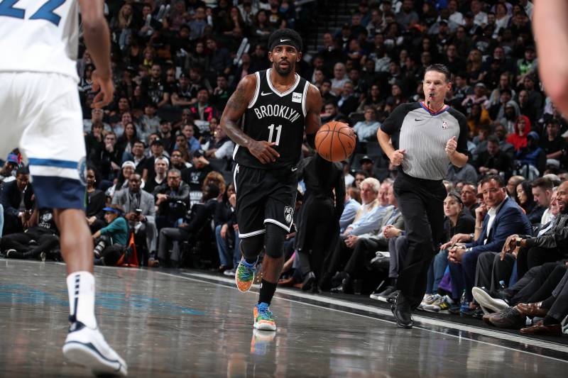 Bùng nổ với 50 điểm, Kyrie Irving vẫn không thể cứu được Brooklyn Nets