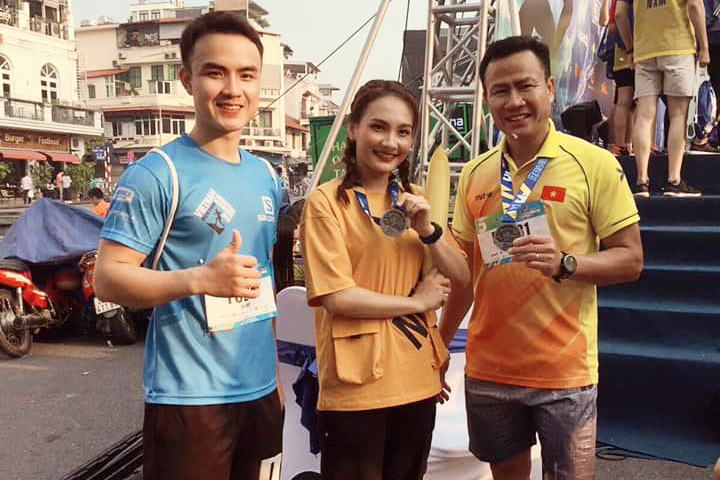 Khi thầy trò tuyển điền kinh Việt Nam rủ nhau đi chạy giải phong trào Khi thầy trò tuyển điền kinh Việt Nam rủ nhau đi chạy giải phong trào