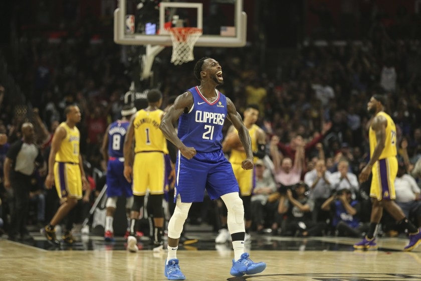 Vì quá phấn khích mà Patrick Beverley bay mất hơn nửa tỉ