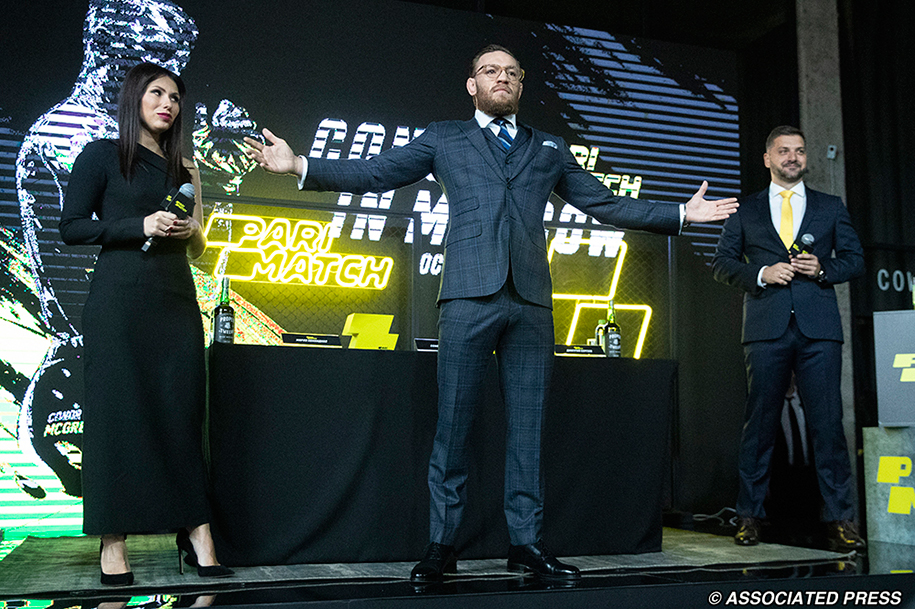Conor McGregor chính thức trở lại: “Tôi cóc cần quan tâm đối thủ sẽ là ai” Conor McGregor chính thức trở lại: “Tôi cóc cần quan tâm đối thủ sẽ là ai”