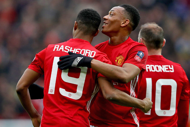 MU sẵn sàng cho cả Martial lẫn Rashford khi thay đổi chiến thuật