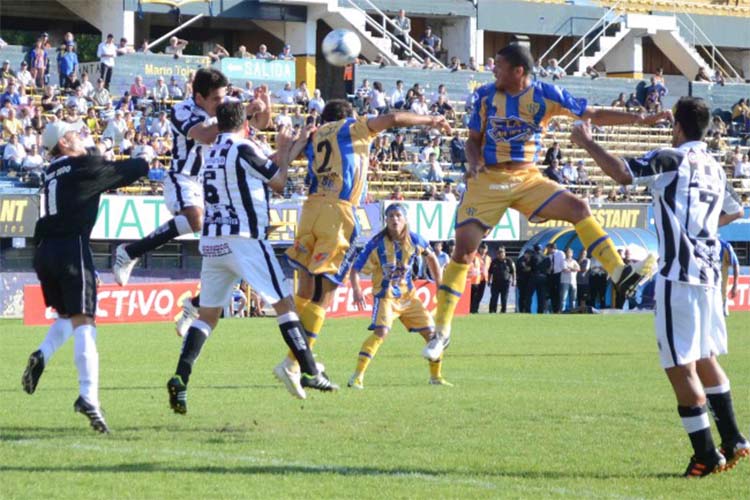 Nhận định Estudiantes de Caseros vs Atletico Atlanta 07h00, ngày 29/10 (hạng 2 Argentina)