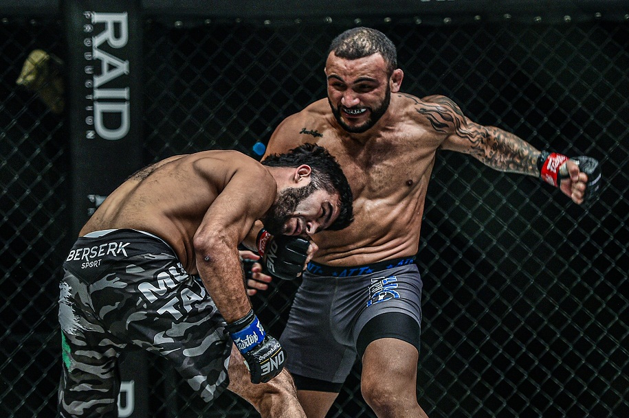 ONE Championship: Dawn of Valor – 'Đạo tặc' Zebaztian Kadestam mất đai đáng tiếc