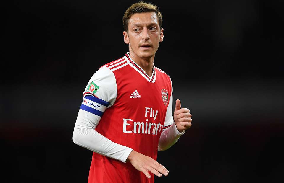 Ozil nhận lương cao khó tin cho mỗi phút thi đấu tại Arsenal