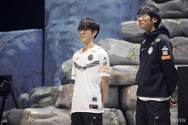 IG vượt qua Griffin, Sword nhận bão chỉ trích
