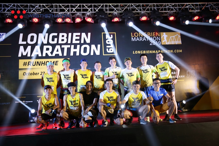 Longbien Marathon 2019 khai cuộc sôi động trong sáng thu Hà Nội Longbien Marathon 2019 khai cuộc sôi động trong sáng thu Hà Nội