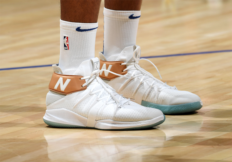 Soi những mẫu giày đỉnh nhất tuần mở màn NBA 2019-20
