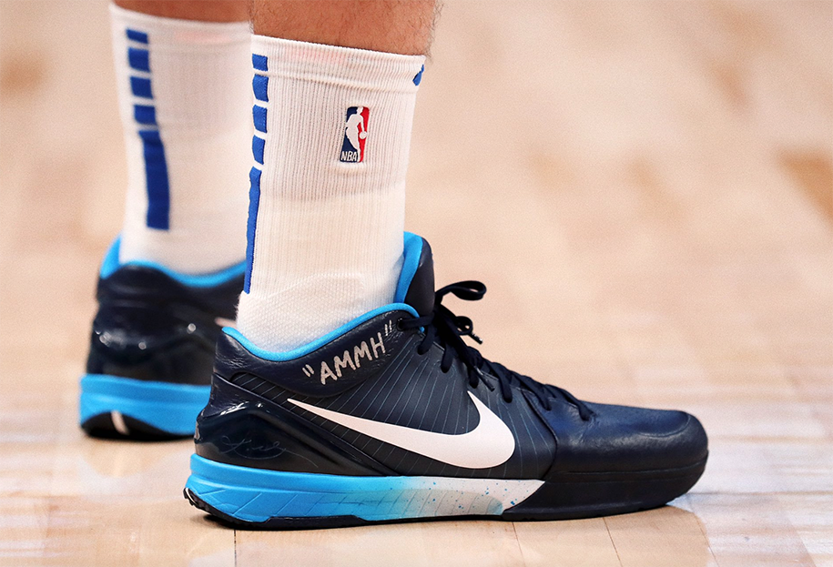 Soi những mẫu giày đỉnh nhất tuần mở màn NBA 2019-20
