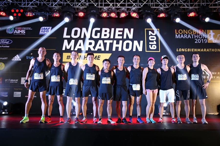 Những người “gọi nắng về đốt cháy” đường đua Longbien Marathon 2019 Những người “gọi nắng về đốt cháy” đường đua Longbien Marathon 2019