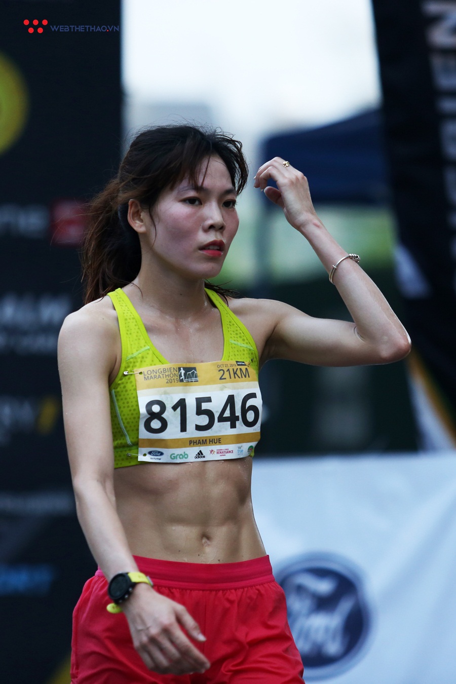 Những người “gọi nắng về đốt cháy” đường đua Longbien Marathon 2019 Những người “gọi nắng về đốt cháy” đường đua Longbien Marathon 2019