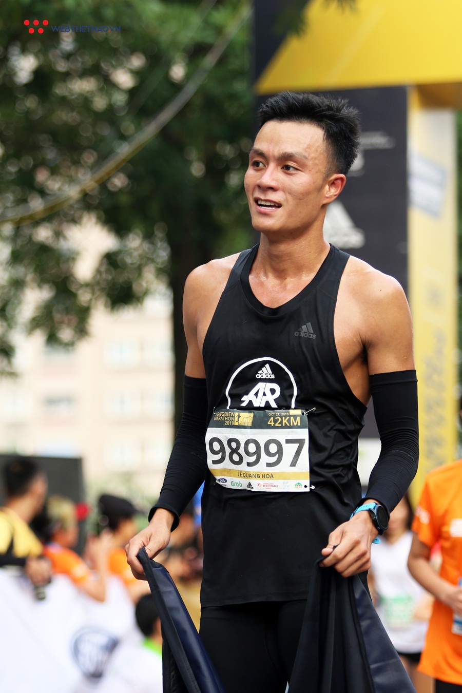 Những người “gọi nắng về đốt cháy” đường đua Longbien Marathon 2019 Những người “gọi nắng về đốt cháy” đường đua Longbien Marathon 2019