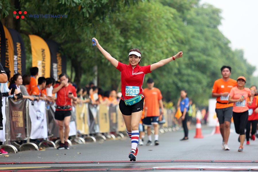Những người “gọi nắng về đốt cháy” đường đua Longbien Marathon 2019 Những người “gọi nắng về đốt cháy” đường đua Longbien Marathon 2019
