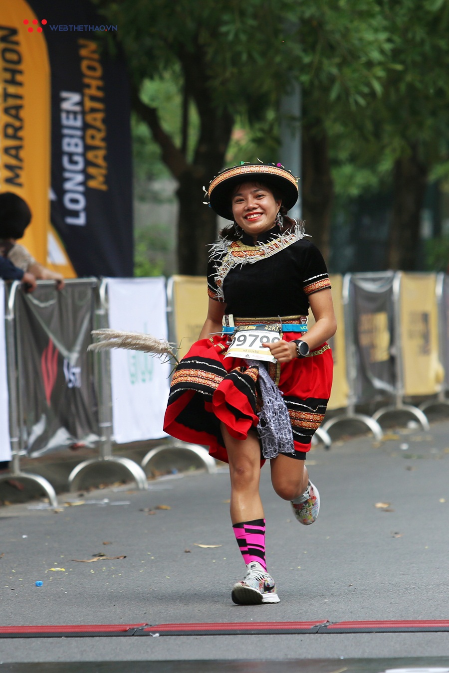 Những người “gọi nắng về đốt cháy” đường đua Longbien Marathon 2019 Những người “gọi nắng về đốt cháy” đường đua Longbien Marathon 2019