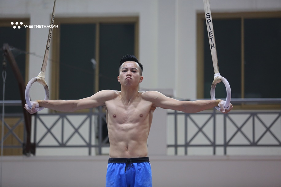 Lê Thanh Tùng: Ngôi sao Cúp Chiến thắng sẵn sàng lấy HCV SEA Games dù đối đầu nhà VĐTG