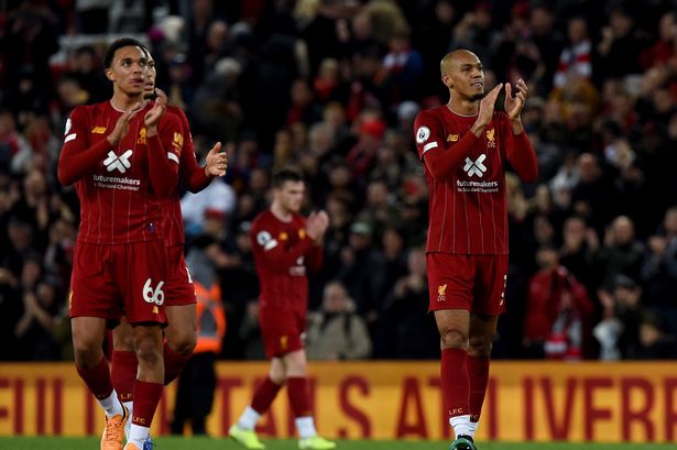 MU và Liverpool chỉ góp 4 cầu thủ trong đội hình tiêu biểu vòng 10