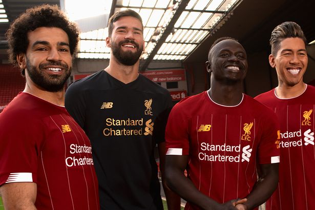 Tin bóng đá 29/10: Liverpool chưa thoát khỏi rắc rối với nhà tài trợ