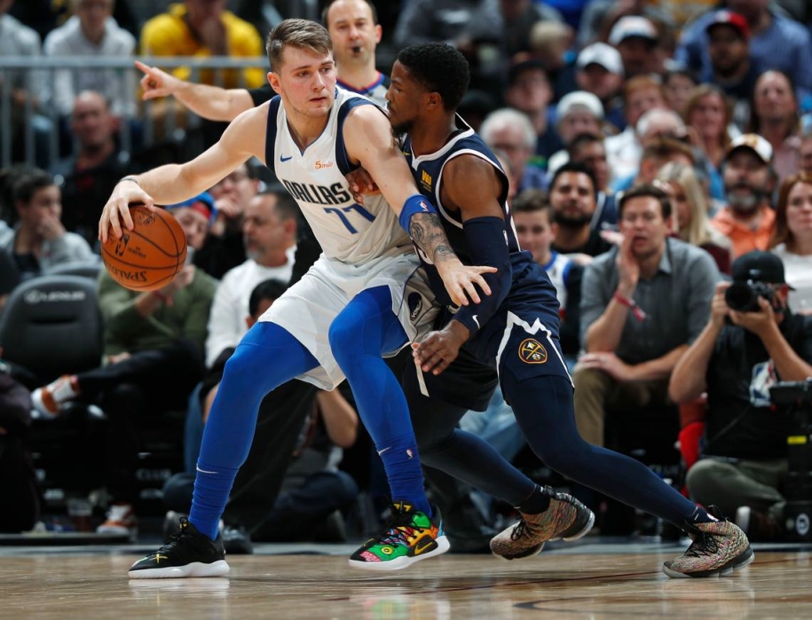Sức mạnh đồng đều giúp Dallas Mavericks đánh bại Denver Nuggets