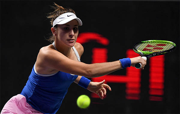 WTA Finals 2019: Bertens, Bencic làm náo loạn bảng Đỏ