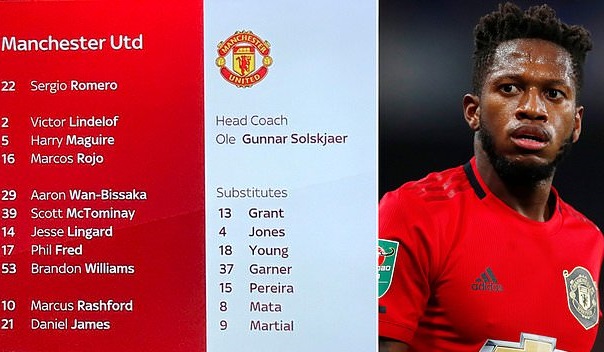 CĐV MU cười nhạo “cầu thủ mới” Phil Fred trong đội hình gặp Chelsea