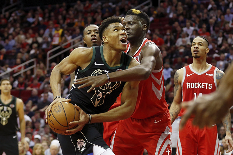 Được tâng bốc lên tận mây xanh, nhưng Giannis Antetokounmpo vẫn khiêm tốn đến không ngờ Được tâng bốc lên tận mây xanh, nhưng Giannis Antetokounmpo vẫn khiêm tốn đến không ngờ