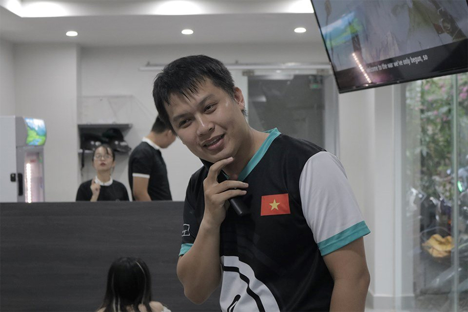 Venus tố HLV Minh Hảo thiếu chuyên môn, không đóng góp cho Lowkey Esports