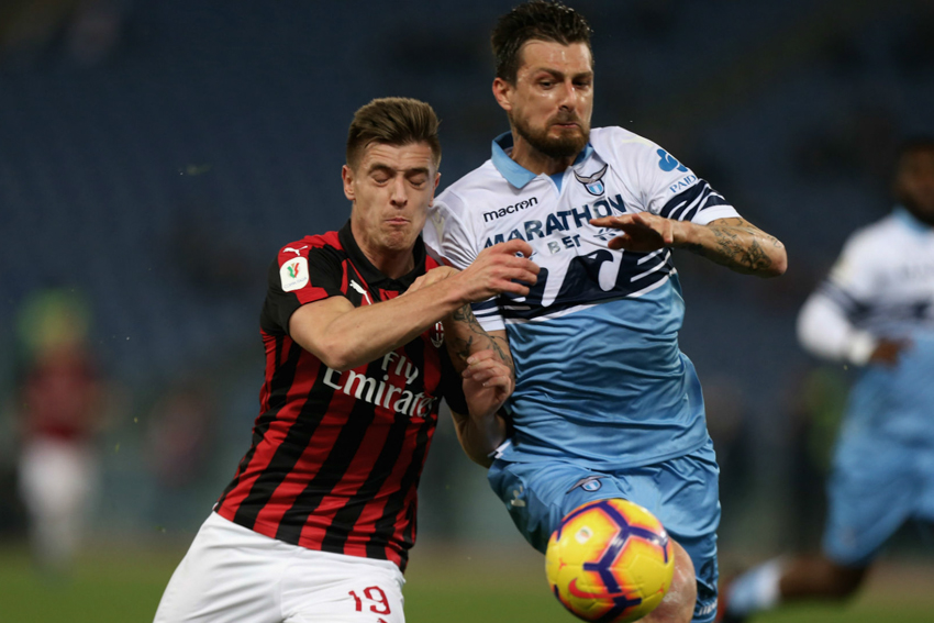 Soi kèo AC Milan vs Lazio, 02h45 ngày 04/11 (Serie A 2019/2020)