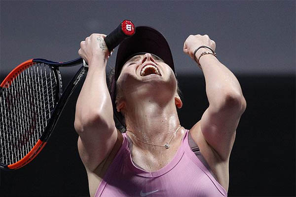 WTA Finals 2019: Svitolina toàn thắng, Karolina Pliskova vào bán kết