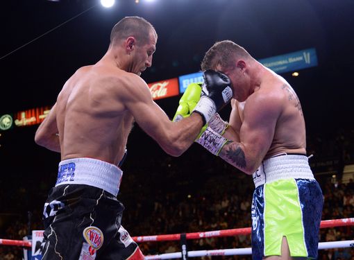 Phân tích chuyên sâu: Sergey Kovalev đã không đủ can đảm để chiến thắng Canelo