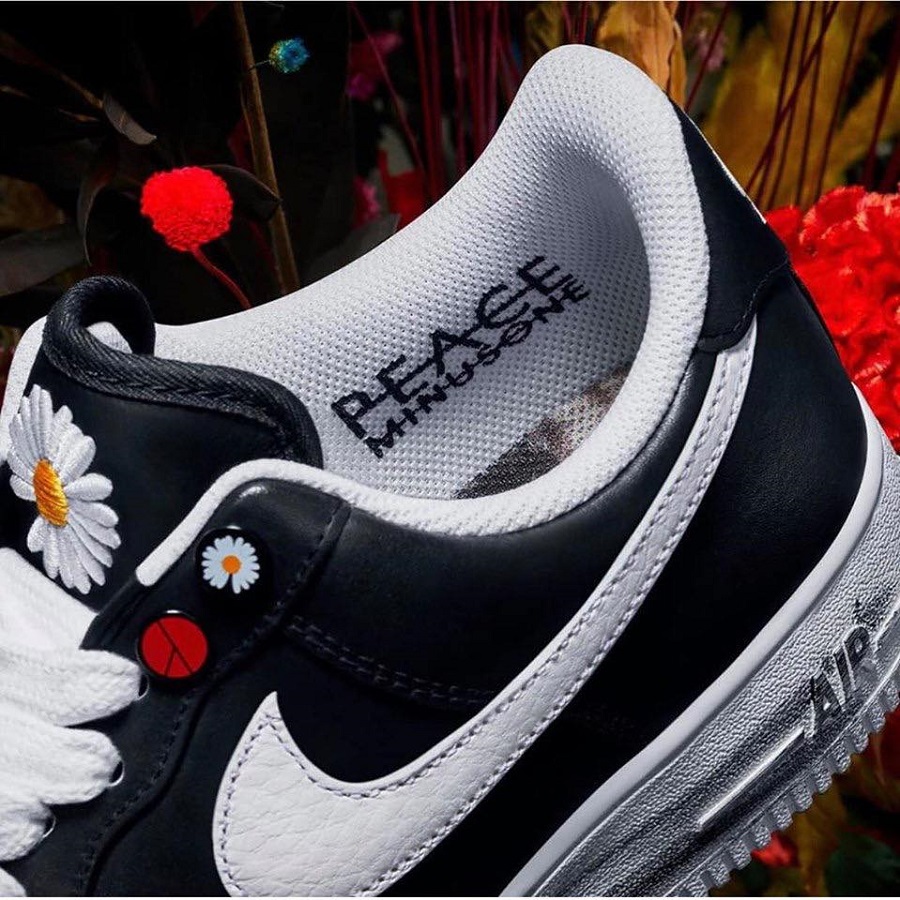 Collab với Nike, G-Dragon cho ra mắt siêu phẩm Para-Noise