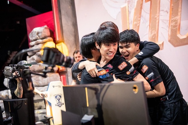 FPX vs G2 (Chung kết CKTG 2019): LPL khó bảo vệ ngôi vô địch
