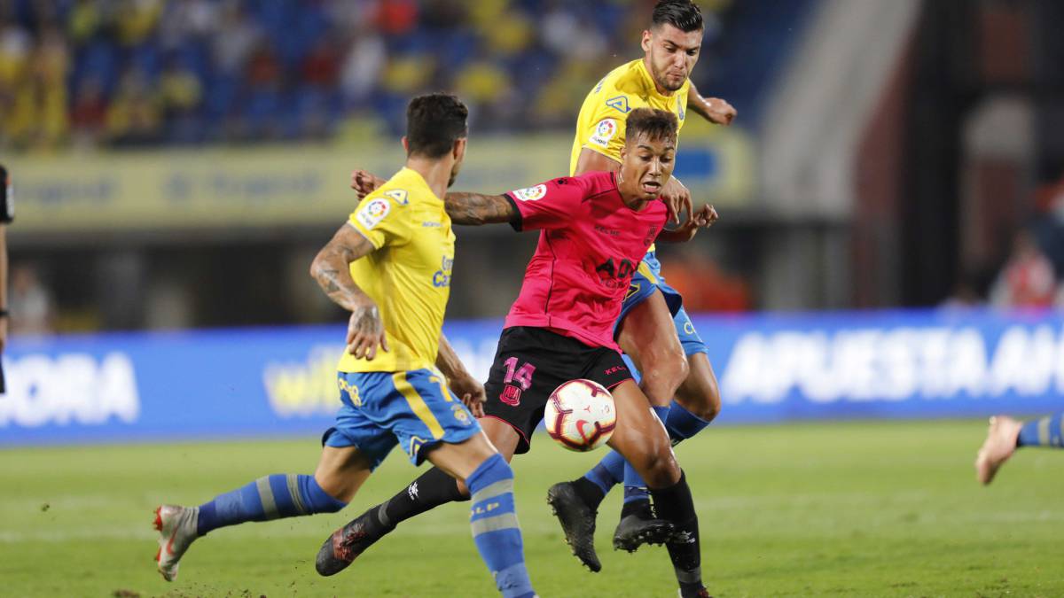 Soi kèo Las Palmas vs Alcorcon 02h00, ngày 10/11 (Hạng Nhì Tây Ban Nha)