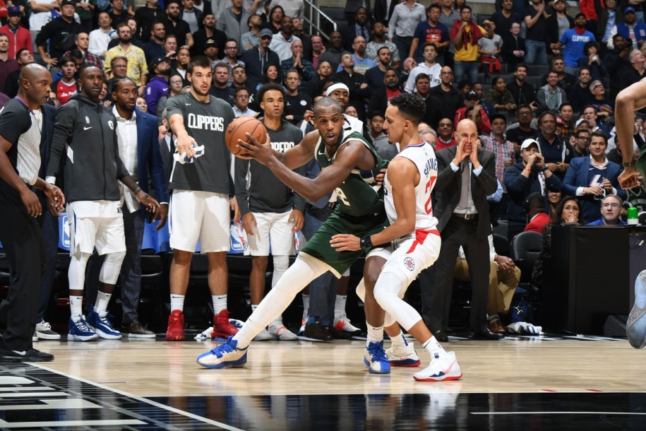 Thiếu Kawhi Leonard, LA Clippers gục ngã trước Milwaukee Bucks