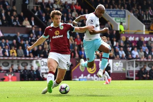 Soi kèo Burnley vs West Ham 22h00, 09/11 (Ngoại hạng Anh 2019/20)