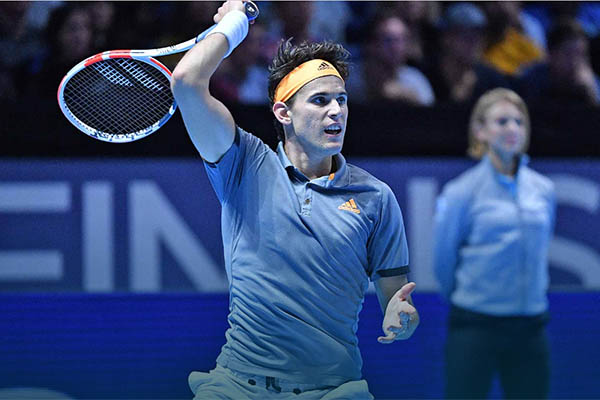 Federer lần thứ 3 thua Thiem trong năm 2019!