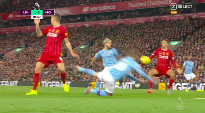 Vì sao Man City không có penalty khi cầu thủ Liverpool chạm tay vào bóng?