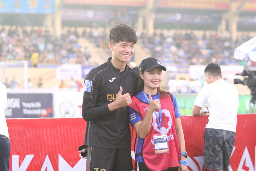 V.League tạm nghỉ, các cầu thủ hội tụ tại giải phủi lớn nhất miền Bắc
