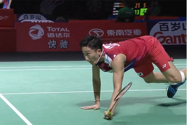 Kento Momota bất ngờ rút khỏi giải cầu lông Hong Kong Open