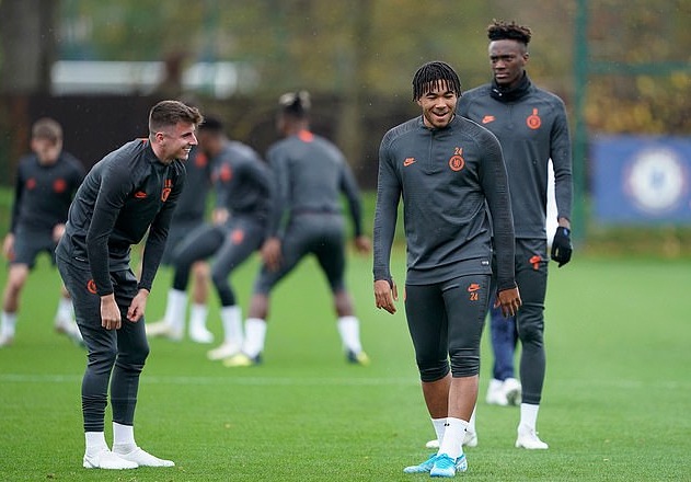 "Quái thú" của Chelsea khiến đồng đội cũng phải tránh xa là ai?