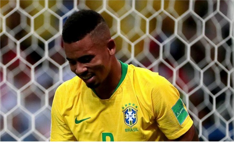 Gabriel Jesus được cầu xin không sút penalty nữa sau 2 thất bại liên tiếp Gabriel Jesus được cầu xin không sút penalty nữa sau 2 thất bại liên tiếp