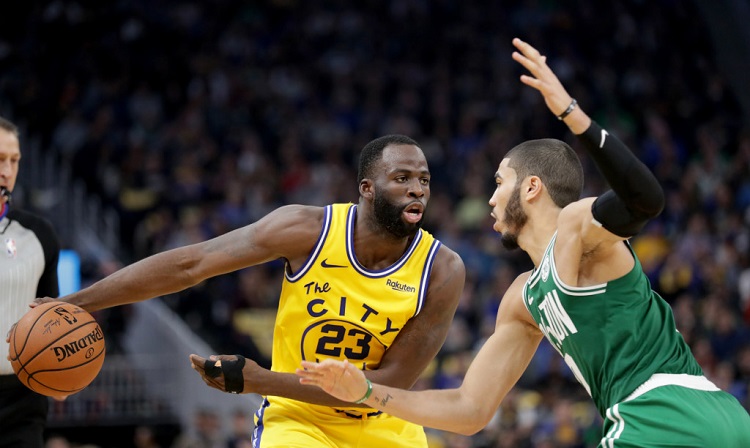 Boston Celtics vượt qua Golden State Warriors trong trận cầu nghẹt thở