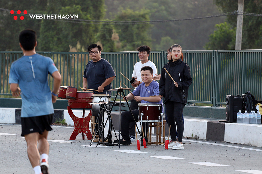 Lạ mắt hình ảnh vừa chạy, vừa nghe nhạc tại Pocari Sweat Run Việt Nam 2019 Lạ mắt hình ảnh vừa chạy, vừa nghe nhạc tại Pocari Sweat Run Việt Nam 2019