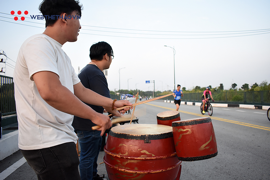 Lạ mắt hình ảnh vừa chạy, vừa nghe nhạc tại Pocari Sweat Run Việt Nam 2019 Lạ mắt hình ảnh vừa chạy, vừa nghe nhạc tại Pocari Sweat Run Việt Nam 2019