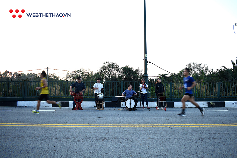 Lạ mắt hình ảnh vừa chạy, vừa nghe nhạc tại Pocari Sweat Run Việt Nam 2019 Lạ mắt hình ảnh vừa chạy, vừa nghe nhạc tại Pocari Sweat Run Việt Nam 2019