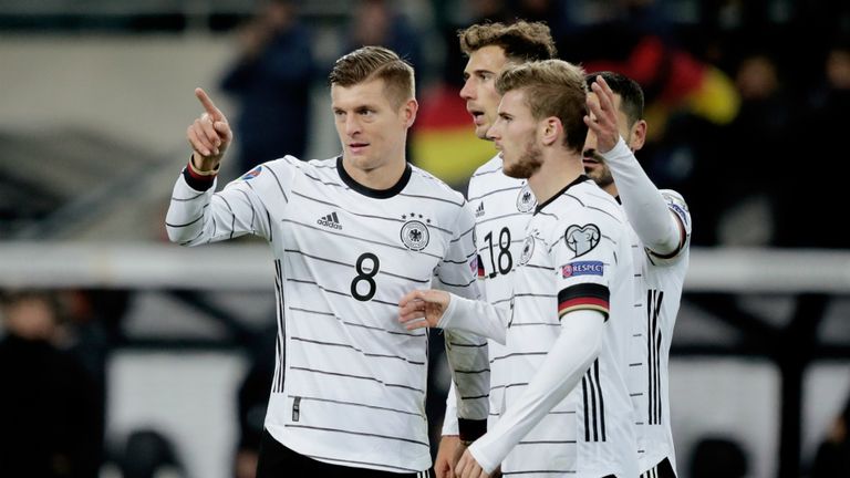 Bảng xếp hạng vòng loại Euro 2020: Croatia tiếp tục dẫn đầu, Áo ghi tên mình vào vòng CK