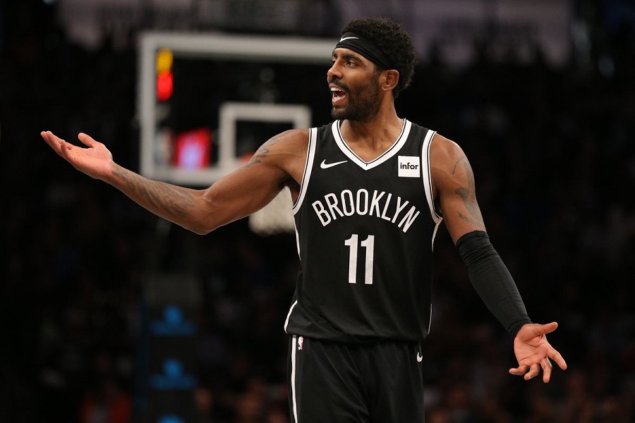 Kyrie Irving dính chấn thương vai, Brooklyn Nets khó càng thêm khó