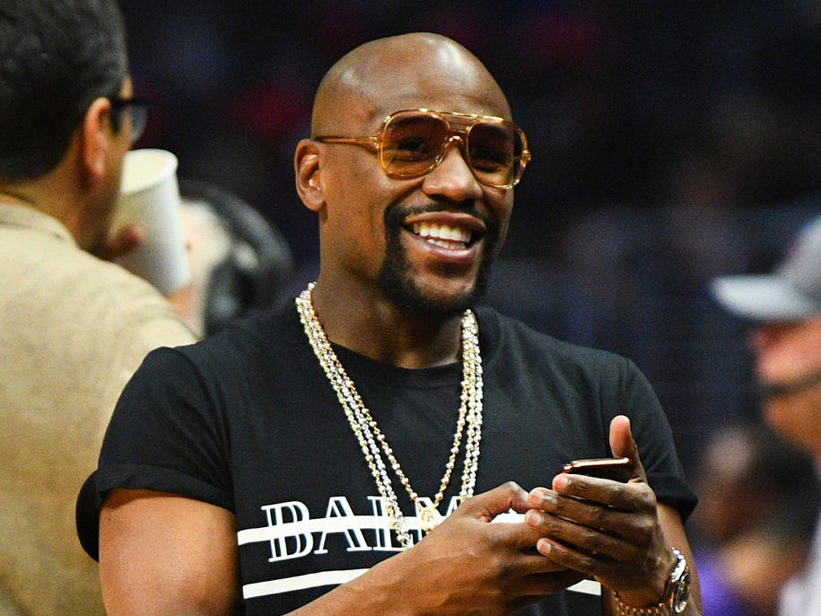 Tài sản Mayweather bốc hơi quá nửa trong hai năm