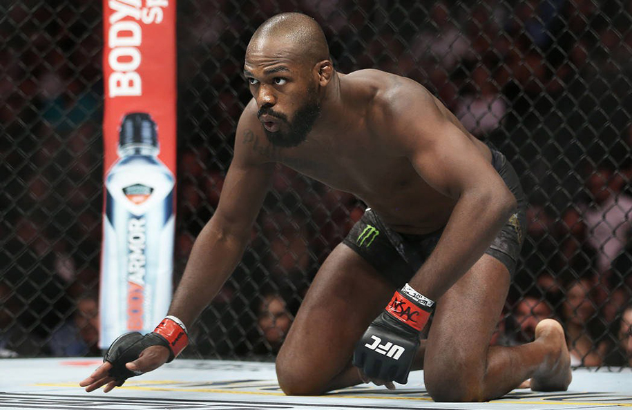 Jon Jones kể chuyện gặp ác mộng và giải thích tư thế trườn bò kì quái Jon Jones kể chuyện gặp ác mộng và giải thích tư thế trườn bò kì quái